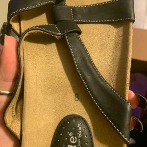 Sandals size 8
